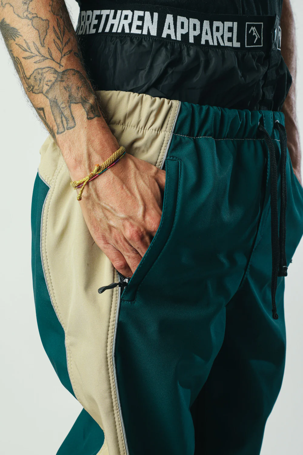 Baseline Trackpants Combat Khaki - Image 4