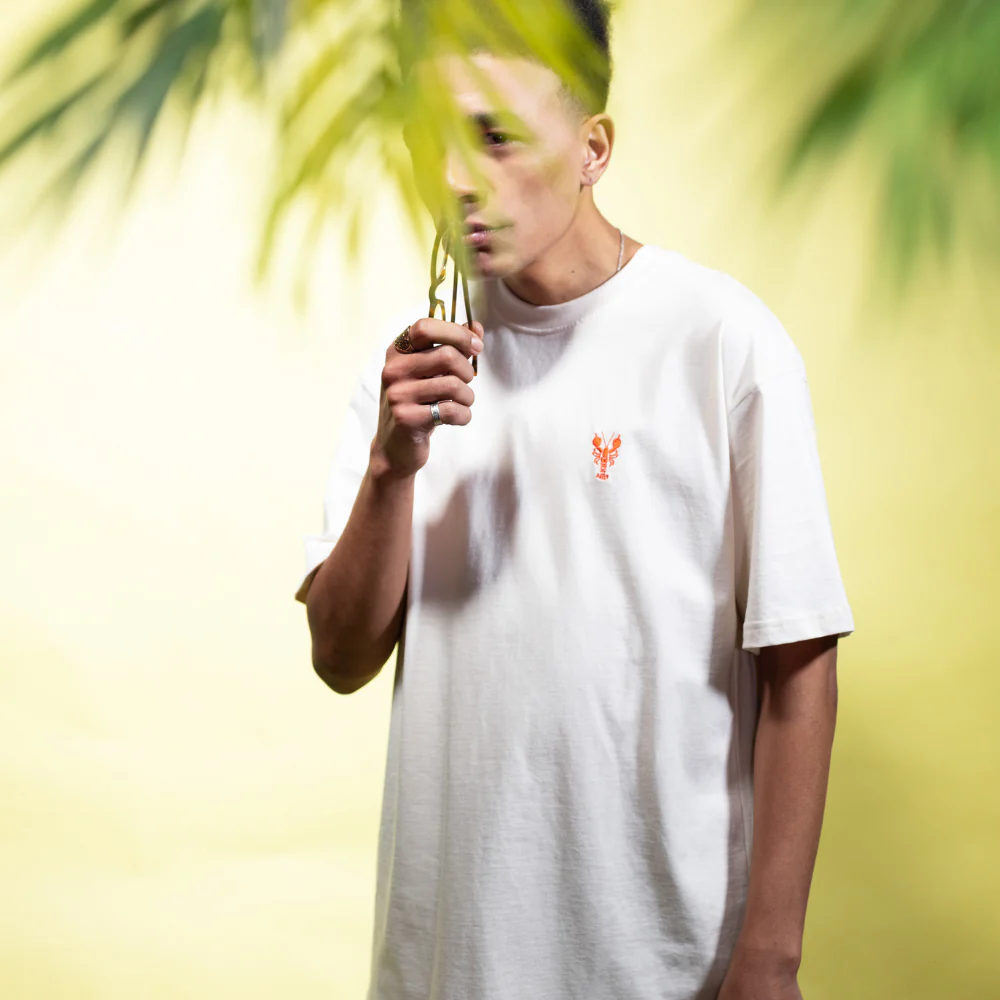 LaVida Lobster T-Shirt Undyed - Image 5