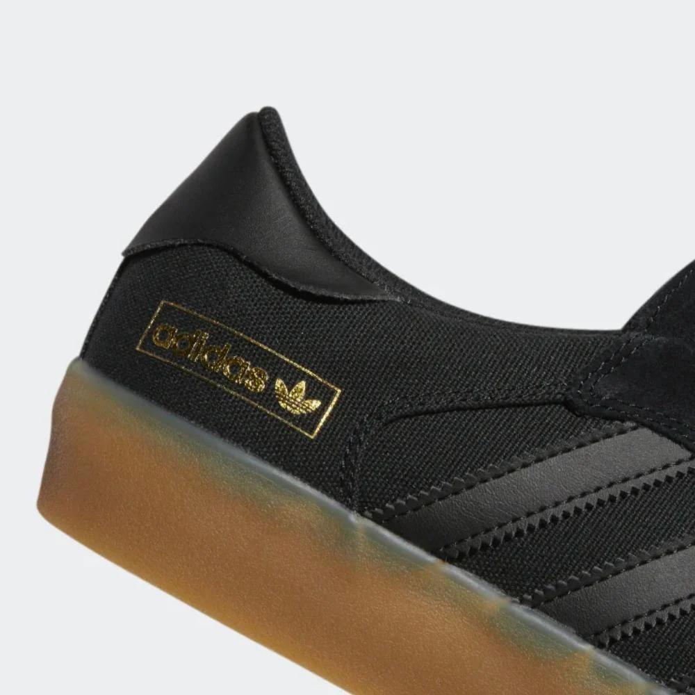 Matchbreak Super Core Black / Core Black / Gold Metallic - Image 4