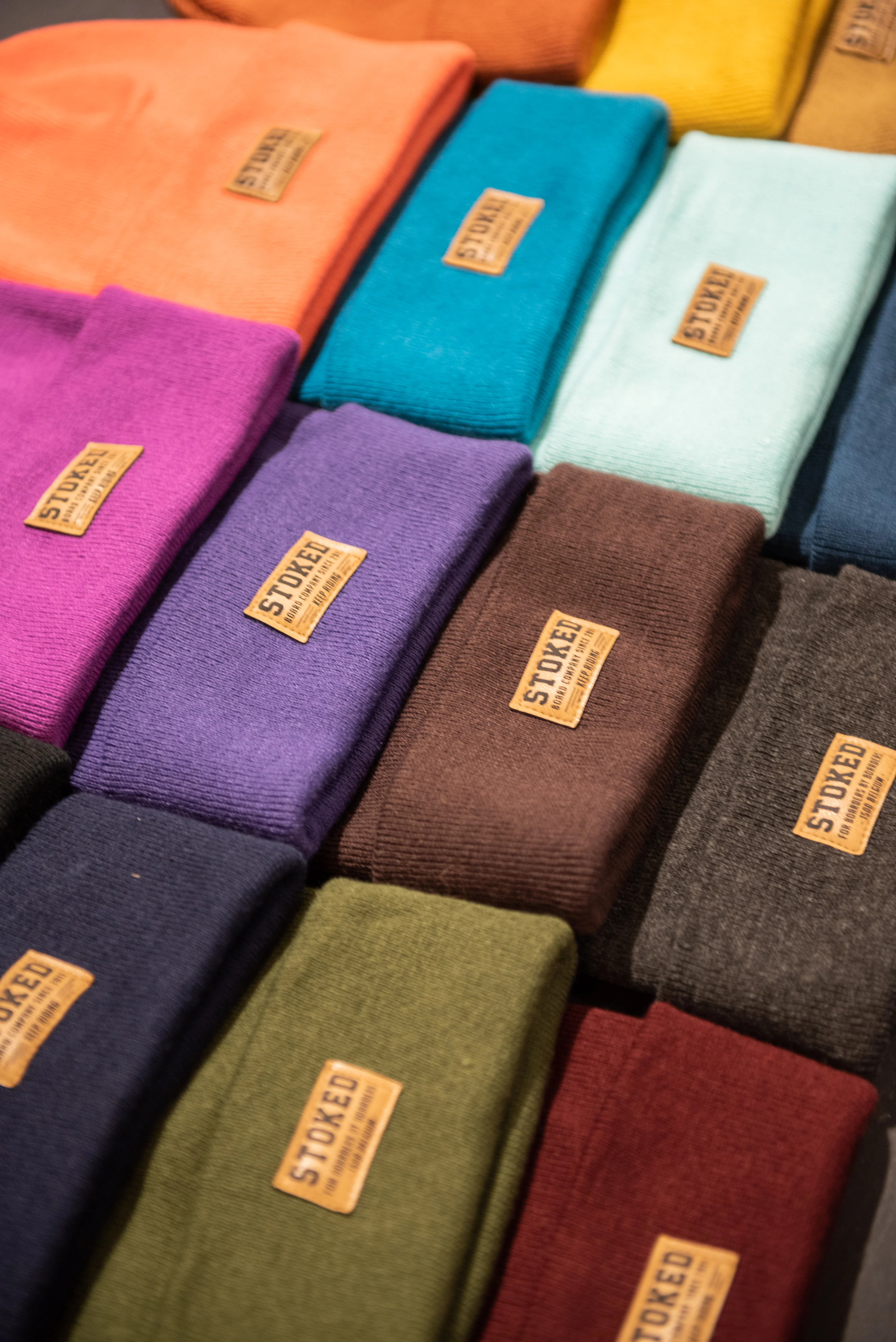 Original Cuffed Beanie Caramel - Image 11