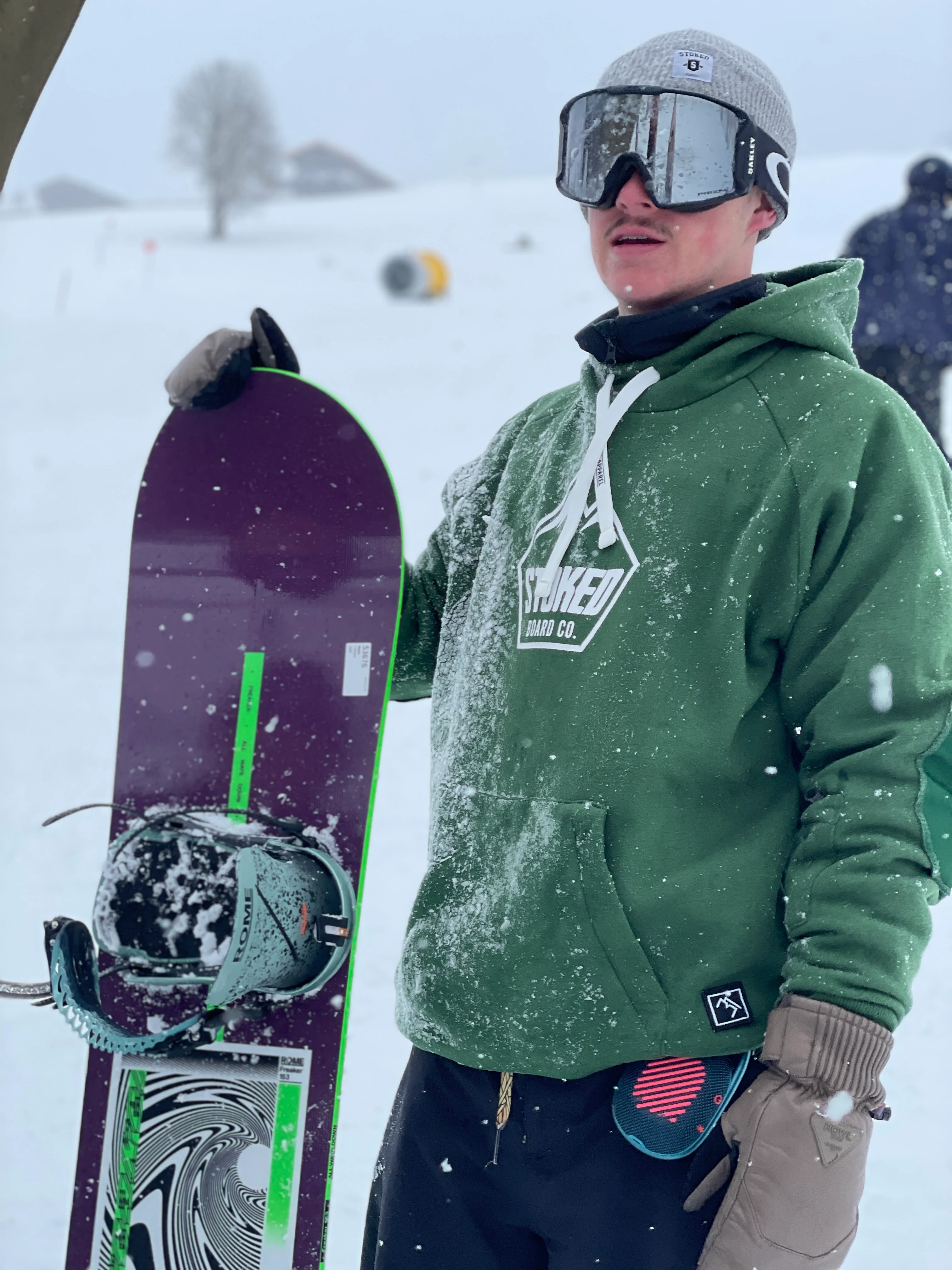 Shred Snowboard Hoodie Green - Image 6