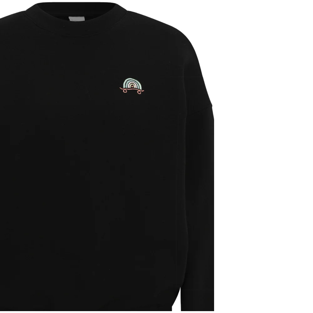 Womens Skate Heart Crewneck Black - Image 3